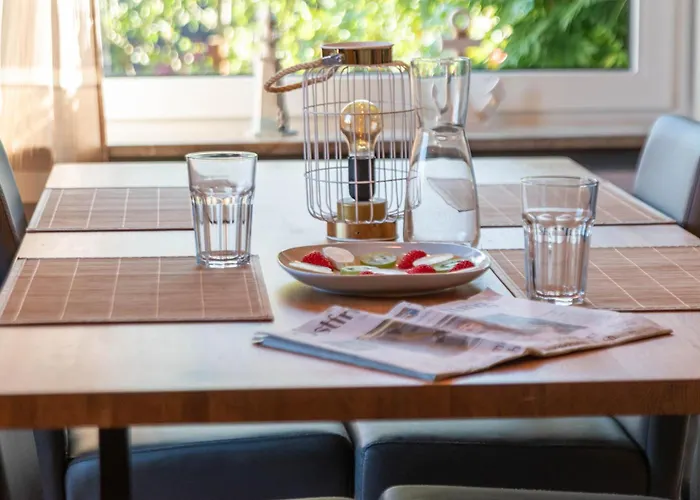 Daniels Huus * Hinte